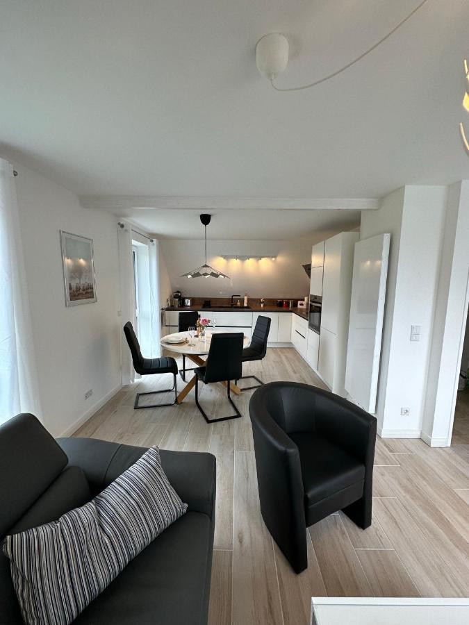 Helle, Grosszuegige Ferienwohnung Fuer 2 - 3 Personen Mit Parkplatz + E-Ladestation In Buchholz, Nordheide Бухґольц-ін-дер-Нордгайде Екстер'єр фото